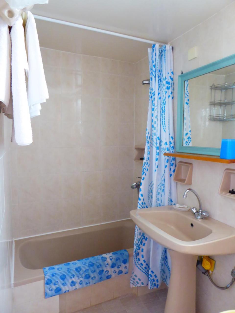 Villa Yorgos Chalki Town ภายนอก รูปภาพ